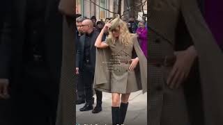 *DIVA!Celine Dion in Michael Kors giving photographs an impromptu show!