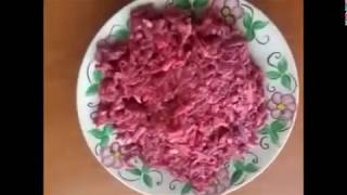 Салат  из свекла и сыром очень вкусный салат