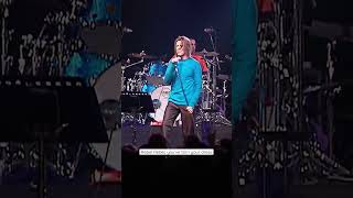 Bowie performs Rebel Rebel live in ‘99. #youtubeshorts #shorts #davidbowie