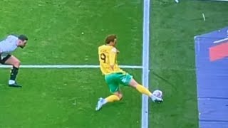 Norwich's Broja Sainz Controversial Goal Vs Derby County