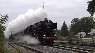 01 202 mit Suisse Train Bleu Wagen am 8.10.2021 nach Dresden bei Neunkirchen am Sand