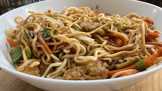 Gebratene Nudeln (vegetarisch) | wie beim Asiaten! | #shorts