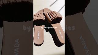 Shopee haul sandal korean. Rekomendasi sandal korean sehari-hari. Shopee haul sandal kerut murah