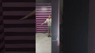 #magictricksvideos #illusion #smokeandmirrors #levitation #magictutorialshorts