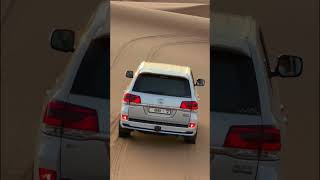 Toyota Landcruiser V8 in desert #reels #viral #cars #automobile #dreamcar #carswarz #2024