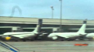 PSatB [CLOUDY] Norwegian B737 Take-off from Barcelona-El Prat airport + taxiing (behind the scenes)