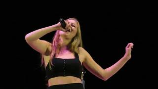 Zoë live in Klosterneuburg – Show me something