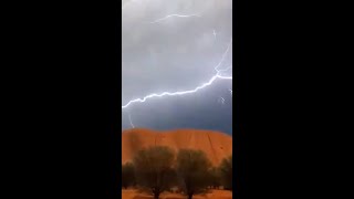 Lightning bolts create ‘amazing’ show for visitors