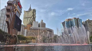 Performance Lake At Wynn Macau - La Donna É Mobile By Luciano Pavarotti (daytime)