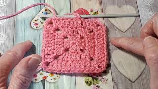 CROCHET SOLID GRANNY SQUARE: QUICK AND EASY