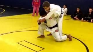 DROP knee tai lunge