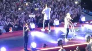 One Direction - Story Of My Life (Düsseldorf, Germany) HD, Narry