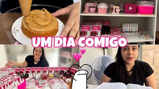 UM DIA COMIGO - CAIXA DA MAGO 💕 | MONTANDO BOLOS | DEVOCIONAL | PREPARANDO MEU CURSO PRESENCIAL 😍