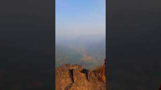 रायगड किल्ल्याच्या टकमक टोकावरून दिसणारा नजारा #forts #raigad #किल्ले #दुर्ग #रायगड #सह्याद्री #टकमक