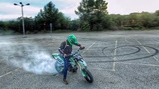 NEW TRICKS!!! INSANE SUPERMOTO BURNOUT!!!