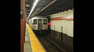 r42 garbage train at 47th-50th Rockefeller Center #train ##nycsubway