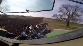 John deere 6800 ploughing