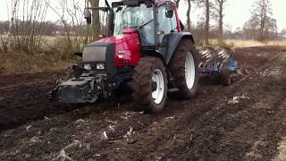 Schukkert Ploegen met Valtra 6750+Cappon70 2013