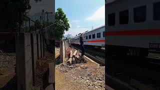 nyegat mas masinis ramah pak Fiqri di Bandung Raya Line #keretaapi