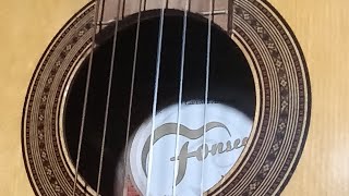 Guitarra Criolla Fonseca En buen estado con pie y estuche