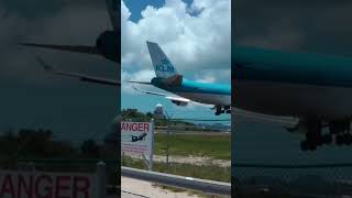 KLM 747 Landing in Saint Martin 13 years ago #avation #aircraft #aviation #airport #avgeeks