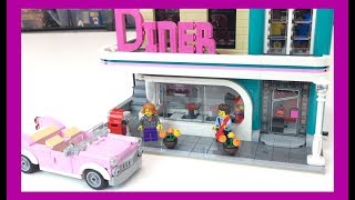 NEW! LEGO 2018 Downtown Diner Review - Set 10260