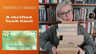 A thrifted book haul - Confessions of a bookaholic!