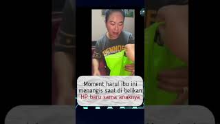 Momen Ibu Nangis Diberi Hp Baru Oleh Anaknya #hp #hpnews #shorts #iburumahtangga #mama #orangtua