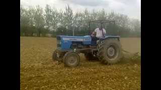 landini 6500 con preparatore agribal su terra durissima!