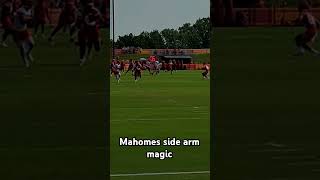 #Mahomes side arm to Justin Watson #chiefskingdom #trainingcamp