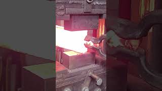 Forging Serpentine Ball Bearing Damascus