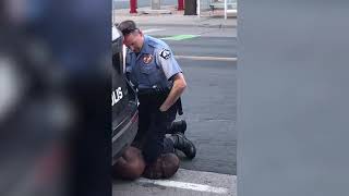 Blakcman Dies After Police Knelt On His Neck During Arrest In US