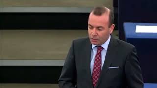 Diputado alemán Manfred Weber le recuerda con quien forma gobierno