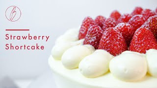 JAPANESE SRAWBERRY SHORTCAKE - An Easy Trick To Split A Cake Into Even Layers | Bakemyyyday