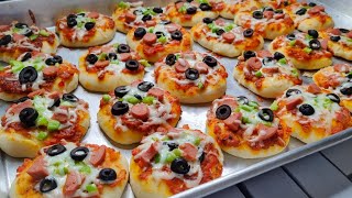 ميني بيتزا بالعجينه القطنيه بدون تخمير سهله سريعه لذيذه mini pizza with a dough without fermentation