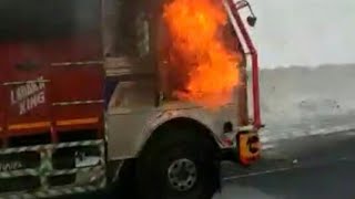 Truck Catches Fire on Srinagar Leh Highway