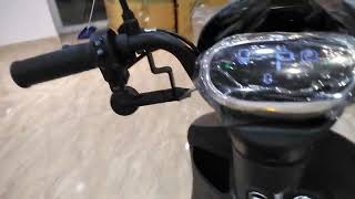 Electronic scooty Yadea Three wheels