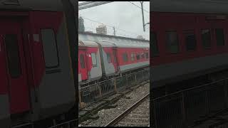 Vadodara WAP7 with Legendary 12926 - PASCHIM EXPRESS Arriving at borivali stn. #railfanning