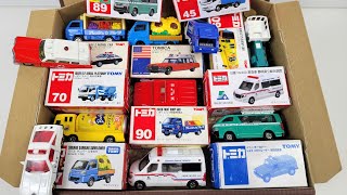 トミカ『緊急車両＆建設車両』ミニカーと同じ絵柄の箱へ収納です！Tomica Construction & Emergency Vehicles Stored in a Box!