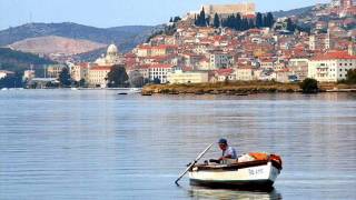 Klapa Stari prijatelji   Ruza crvena