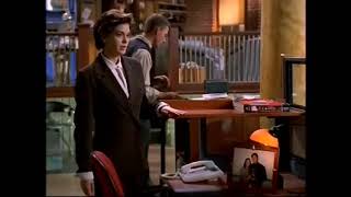 Lois & Clark 4x10 10 - Lois misses her desk