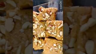 #viralshorts #shorts #youtubeshorts #besankibarfi #indianfood #sweets #diwalirecipes