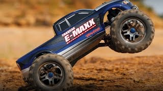 Traxxas Emaxx 4X4 Brushed - Bashing