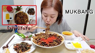 리얼먹방]해물쟁반짜장면과파김치(ft.캡사이신)Seafood Black Bean Noodlesㅣ海鮮大皿ジャージャー麺ㅣEATING SHOW l MUKBANG l