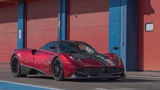 Pagani Huayra in pista