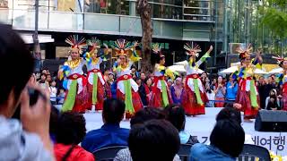 Lenggang Nyai SEOUL FRIENDSHIP FAIR 2013