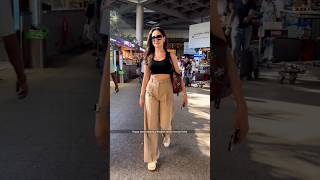 Pragya Jaiswal Spotted at Mumabi Airport Arrivals #shorts #pragyajaiswal #bollywood #shortvideo