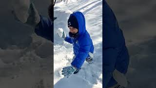 cute boy☺️👶😜                خواهرزاده جان 😍🏔️❄️😬