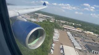 Delta A330-300 landing, DTW