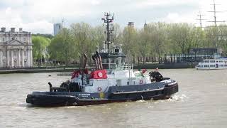 RT AMBITION Heavy Tug On Thames